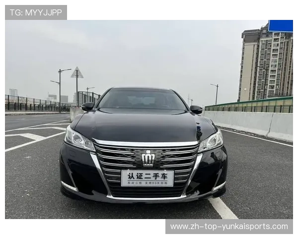 17年丰田皇冠,12万体验V6+8AT,曾经的日系大哥香不香?